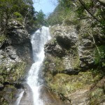 壇鏡の滝湧水 - 島根県隠岐郡隠岐の島町那久