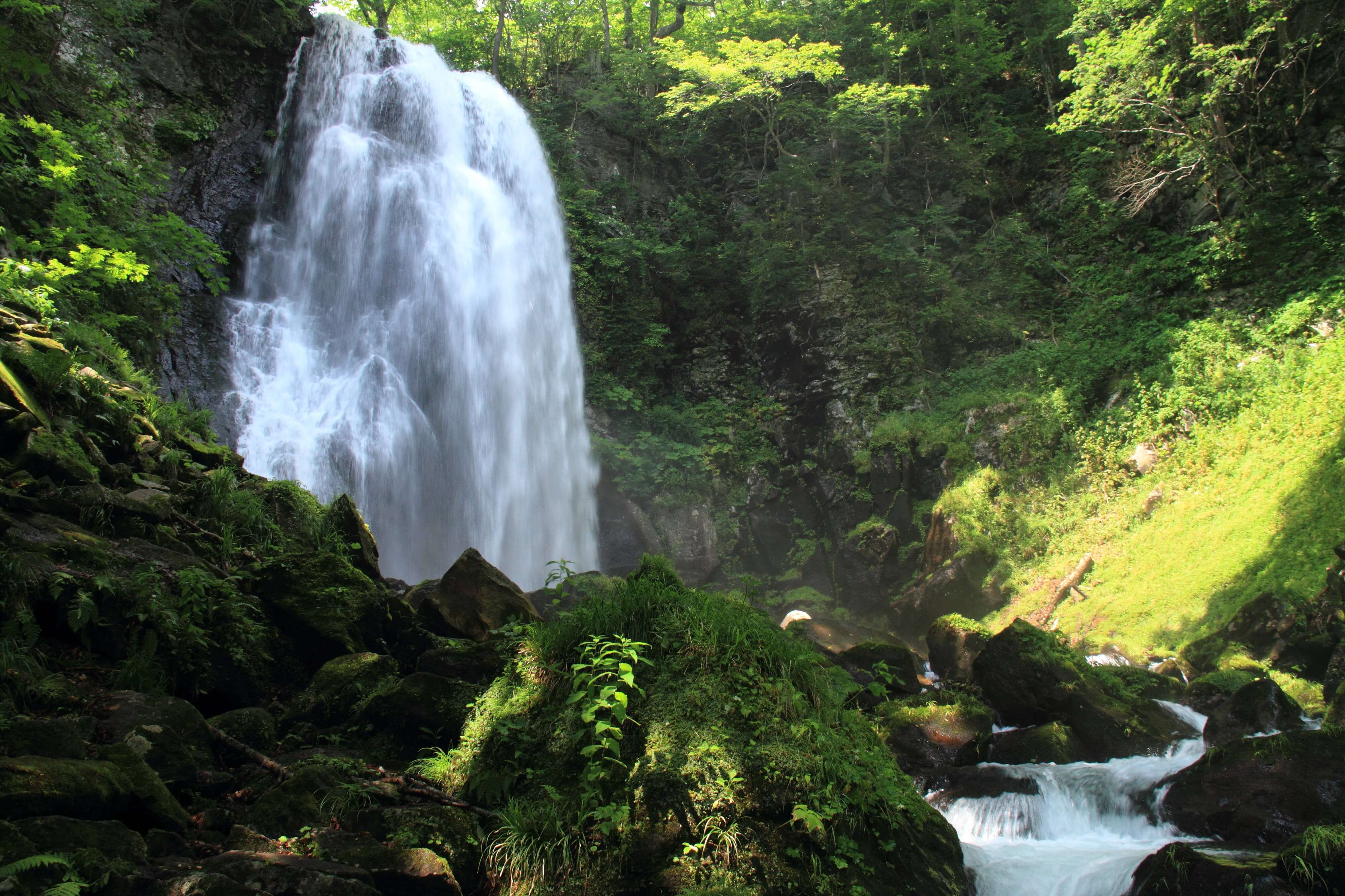 西吾妻連峰山麓