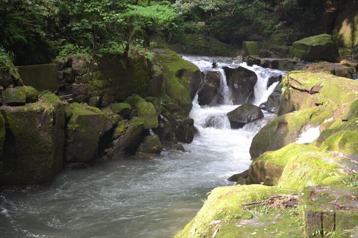 清水の湧水 - 鹿児島県川辺郡川辺町