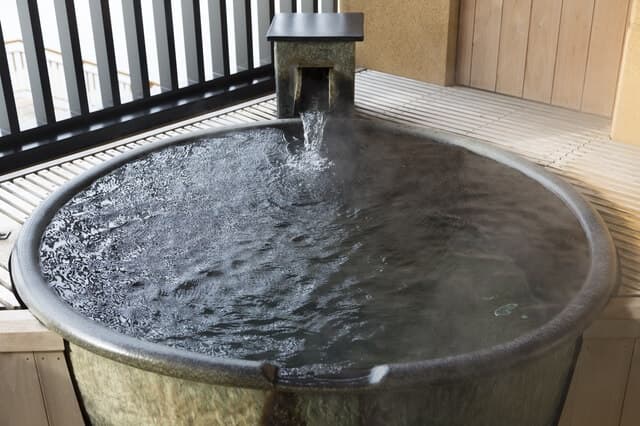 つかるだけが温泉じゃない!温泉水がもたらす効果・効能