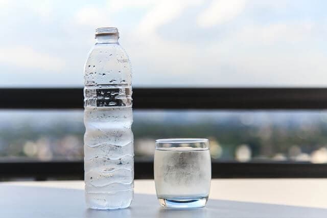 海外の天然水は殺菌しない!? 日本の天然水と違う定義
