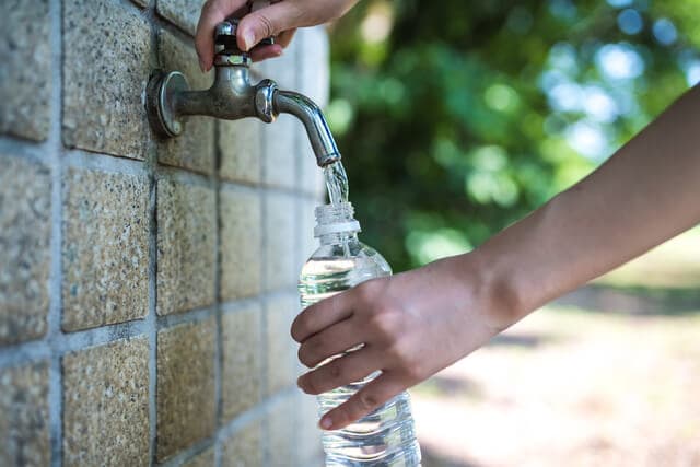 どうすればいいの?災害時に飲み水を確保する方法とは