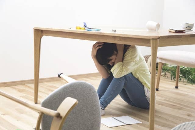 ウォーターサーバーは地震が起きても倒れない?転倒防止対策について